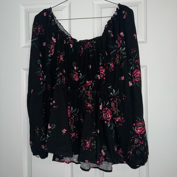 Torrid Floral Off Shoulder Blouse in Black and Pink - Picture 5 of 5